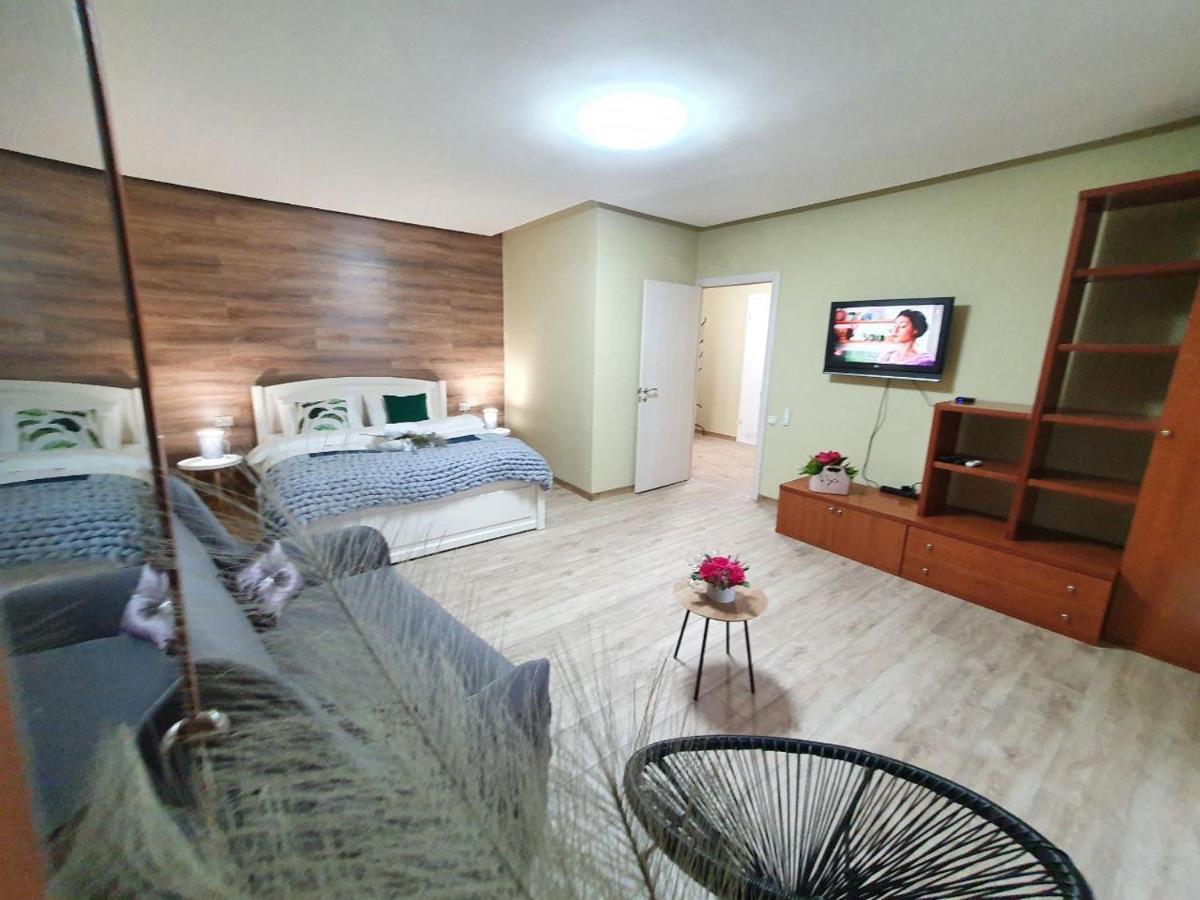 Inn Home Apartments-Olimpiysky Stadium Area Kiev Eksteriør billede