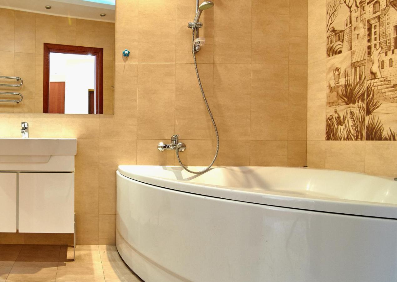 Inn Home Apartments-Olimpiysky Stadium Area Kiev Eksteriør billede
