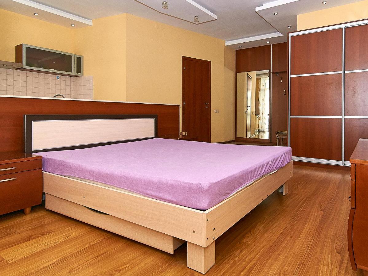 Inn Home Apartments-Olimpiysky Stadium Area Kiev Eksteriør billede