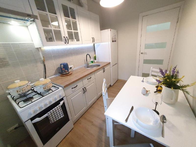 Inn Home Apartments-Olimpiysky Stadium Area Kiev Eksteriør billede