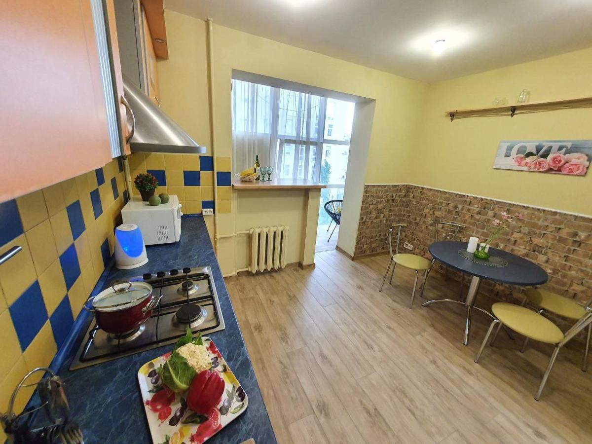 Inn Home Apartments-Olimpiysky Stadium Area Kiev Eksteriør billede