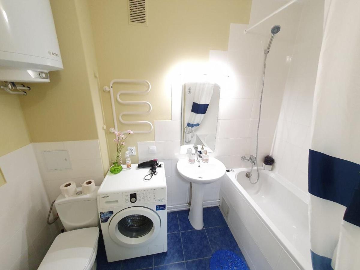 Inn Home Apartments-Olimpiysky Stadium Area Kiev Eksteriør billede